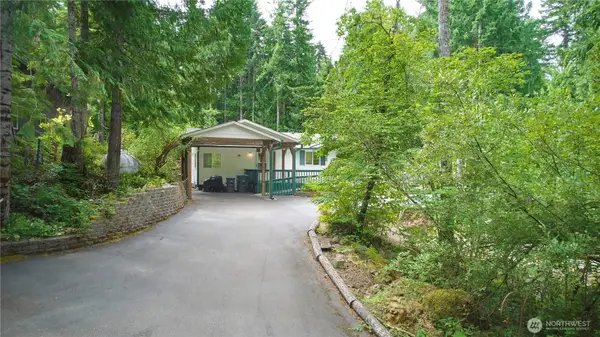 70 N Dow Mountain Drive, Hoodsport, WA 98548