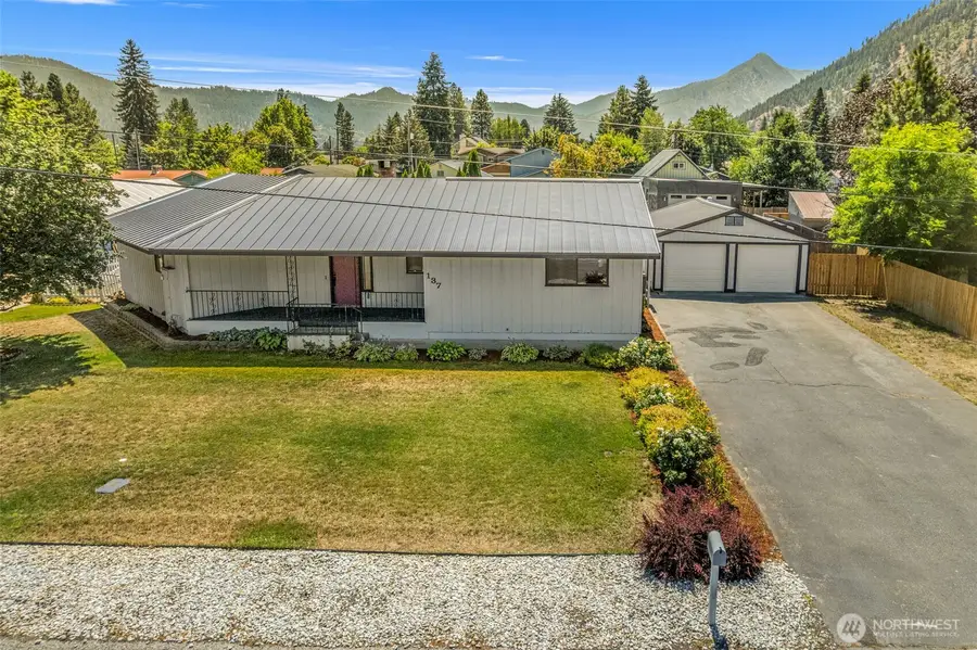 137 W Center Street, Leavenworth, WA 98826 - #3