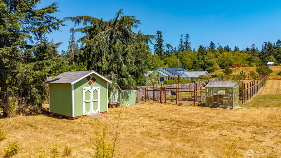 3547 Smugglers Cove Road, Greenbank, WA 98253 - #3