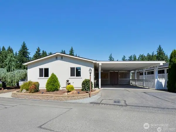 19115 100th Avenue Ct E #16, Puyallup, WA 98375