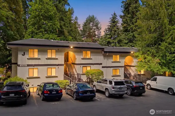 12742 NE 116th Lane #J23, Kirkland, WA 98034