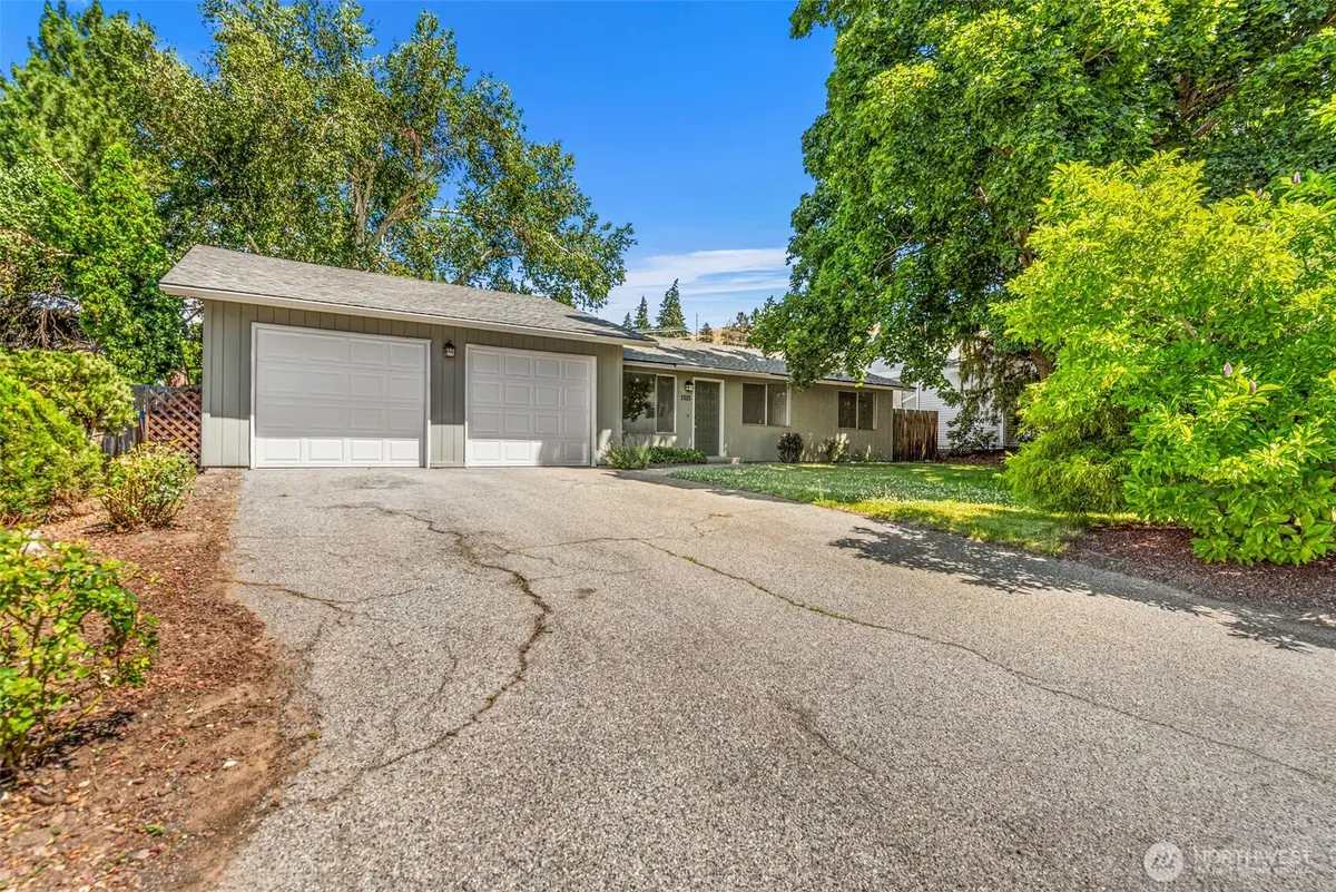 1313 Bel Air Drive, East Wenatchee, WA 98802 - #1