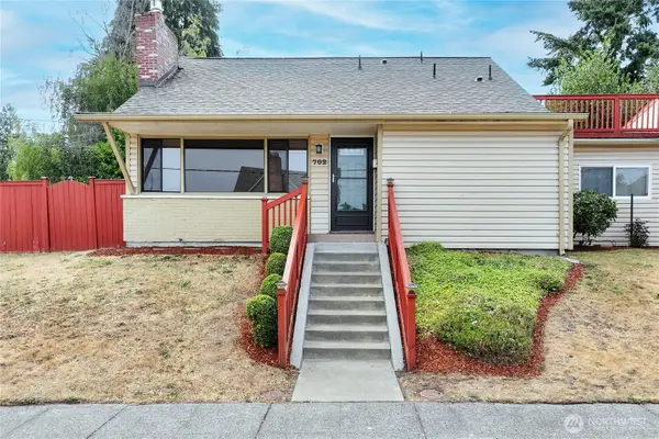 702 N Mullen Street, Tacoma, WA 98406