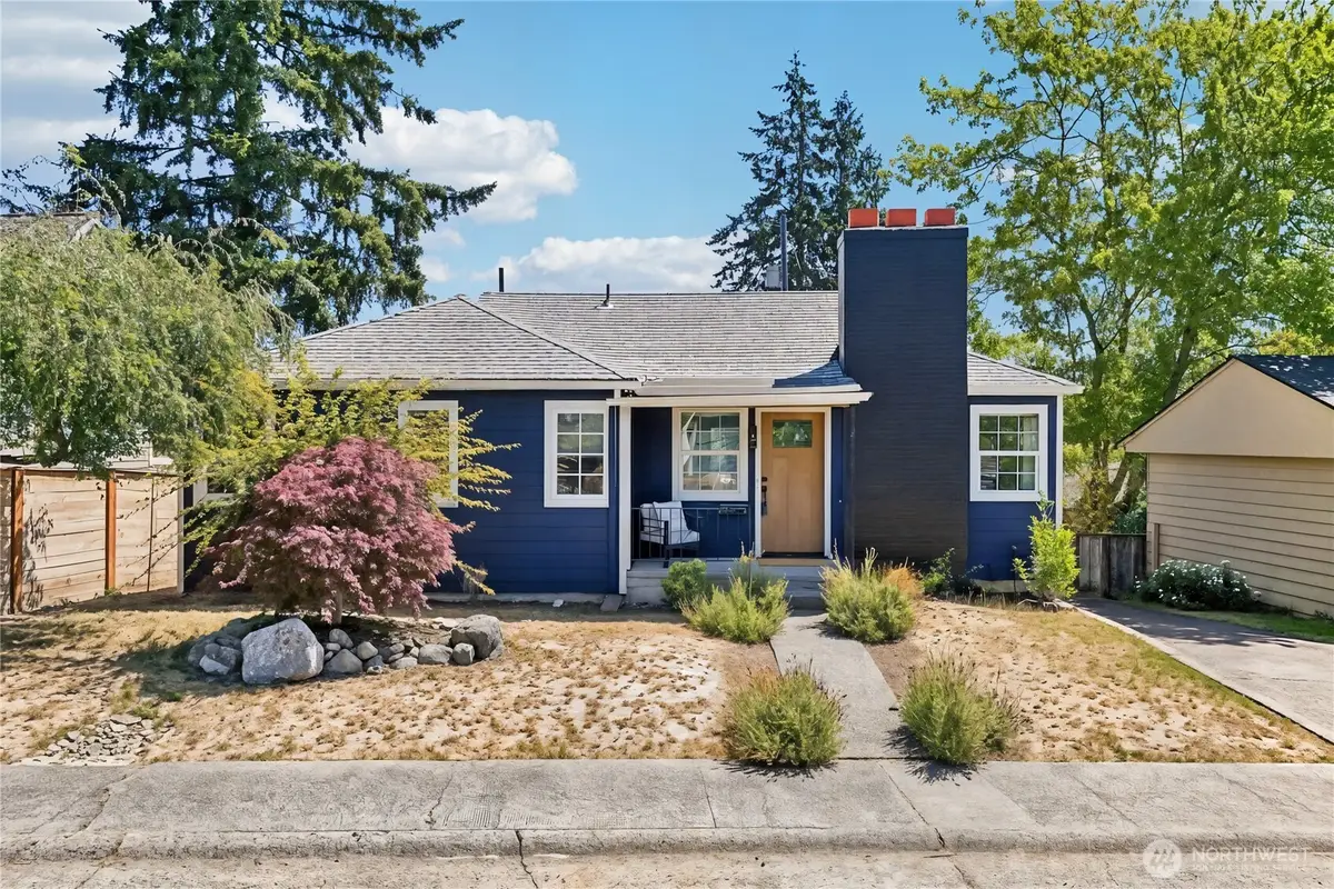 3310 9th Avenue W, Seattle, WA 98119 - #1