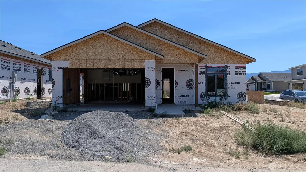 525 S Oasis Loop, East Wenatchee, WA 98802 - #1