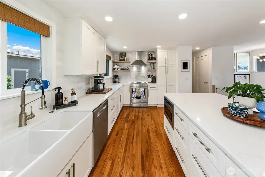 310 Pine Street, Edmonds, WA 98020 - #3
