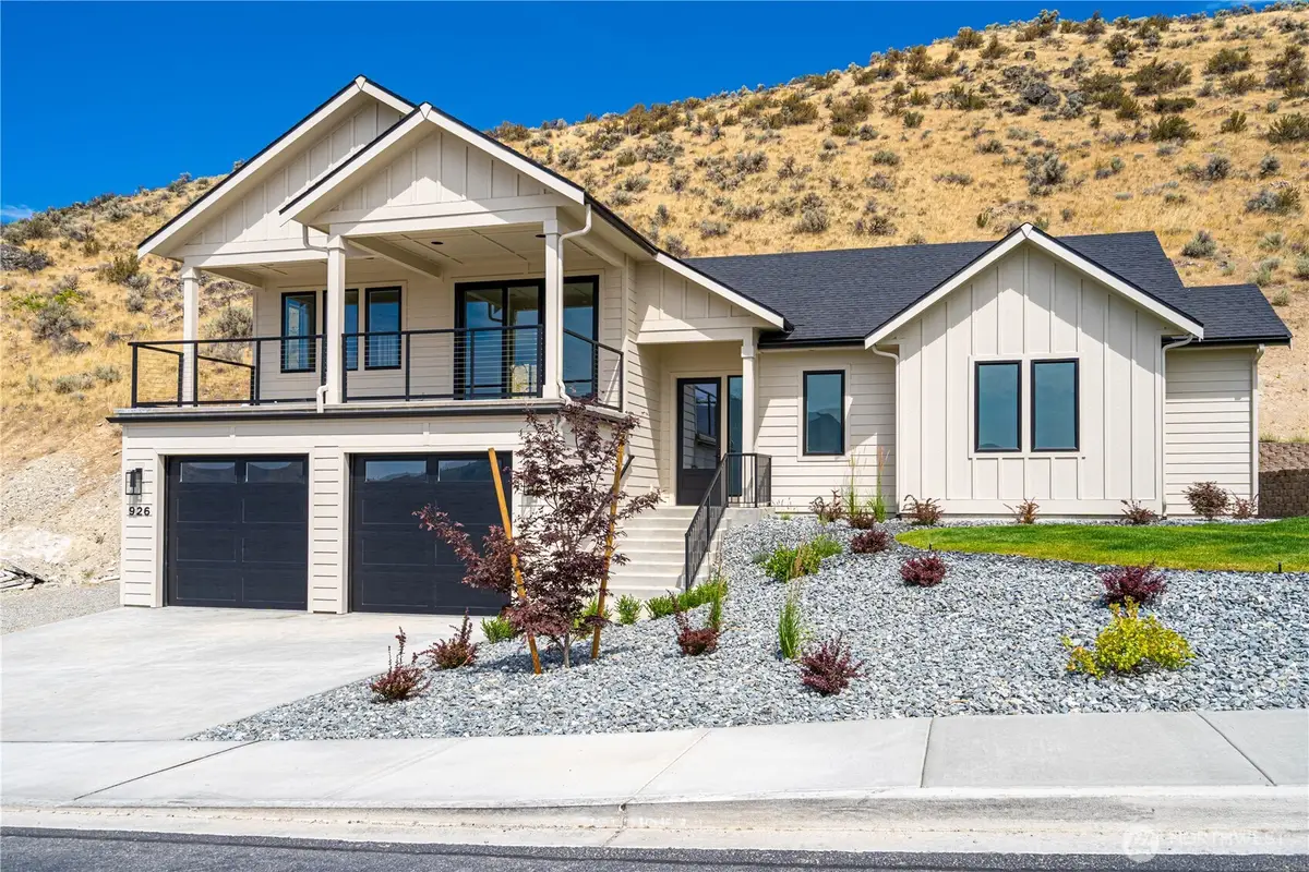 926 Long Drive, Chelan, WA 98816 - #1