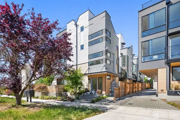 916 NW 56th Street #G, Seattle, WA 98107