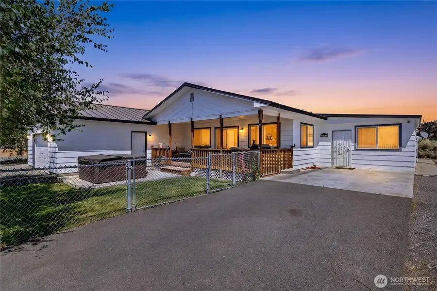 301 Arrowhead Place Sw, Mattawa, WA 99349 - #2