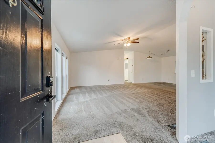 704 87th Avenue Ne #2, Lake Stevens, WA 98258 - #3