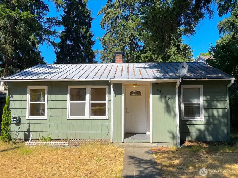 13729 Stone Avenue N, Seattle, WA 98133 - #2