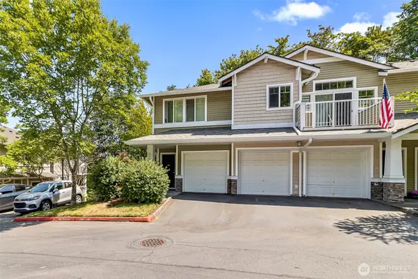 21250 40th Way S #B, SeaTac, WA 98198