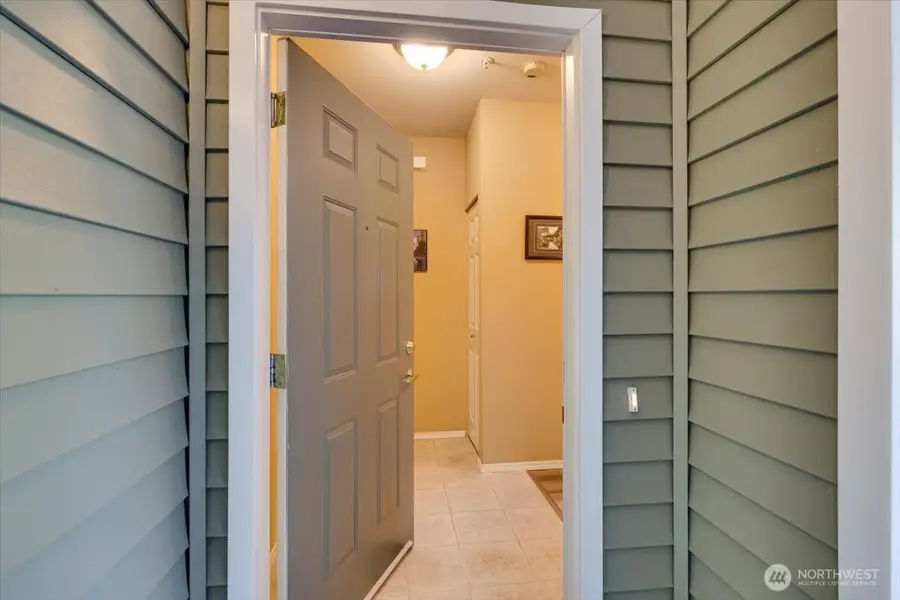 12712 Admiralty Way #B204, Everett, WA 98204 - #2