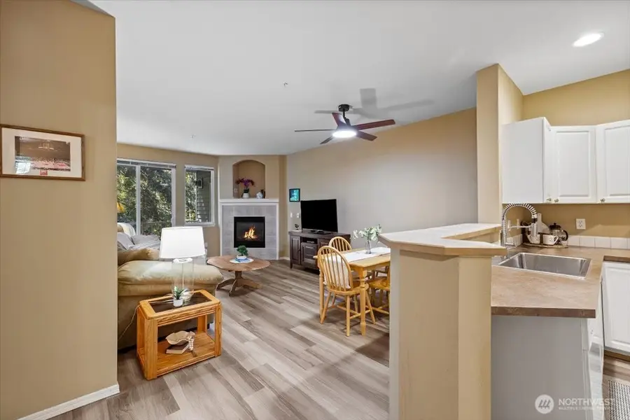 12712 Admiralty Way #B204, Everett, WA 98204 - #3