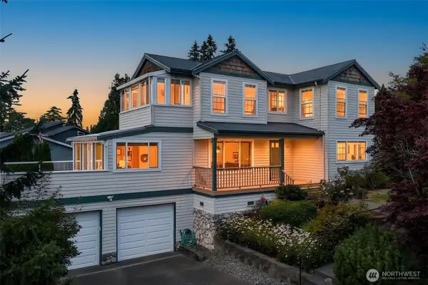 911 Brookmere Street, Edmonds, WA 98020