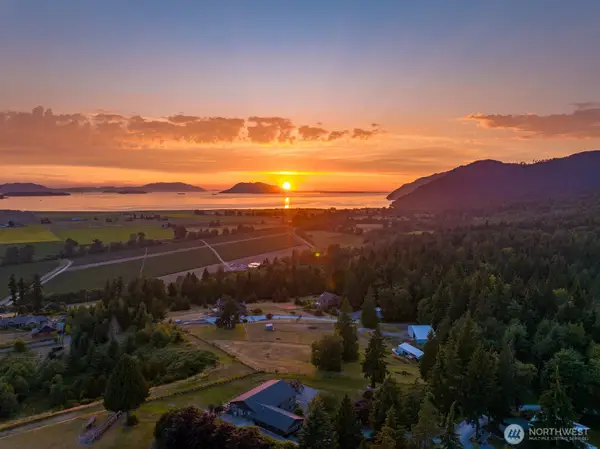 16272 Lookout Lane, Bow, WA 98232