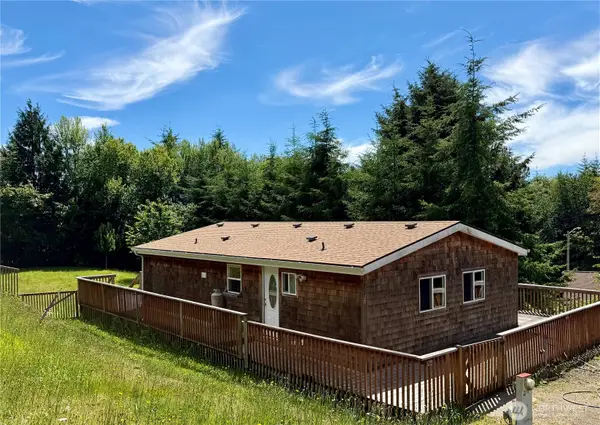 28 N Jacobson Road, Cathlamet, WA 98612