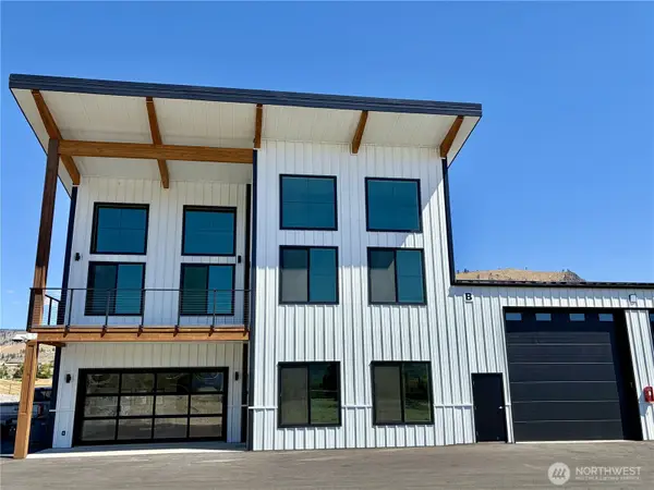 73 E Shop Avenue #A13, Chelan, WA 98816