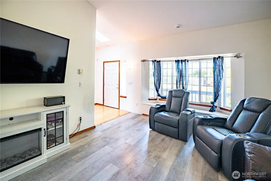 1027 Franklin Drive, Cosmopolis, WA 98537 - #3
