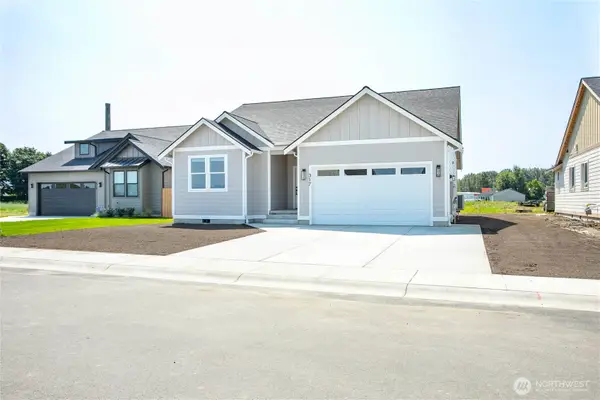317 W 3rd Street, Everson, WA 98247