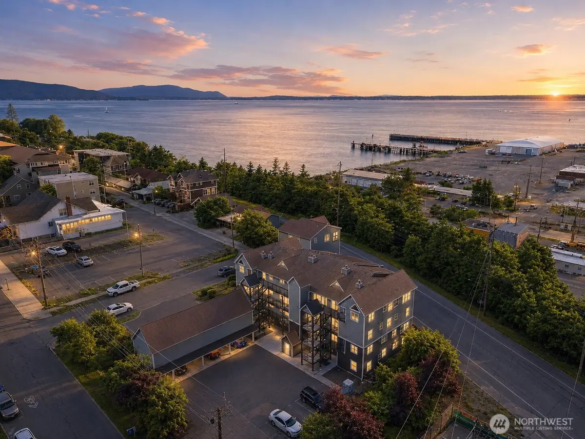 705 N State Street #102, Bellingham, WA 98225 - #1
