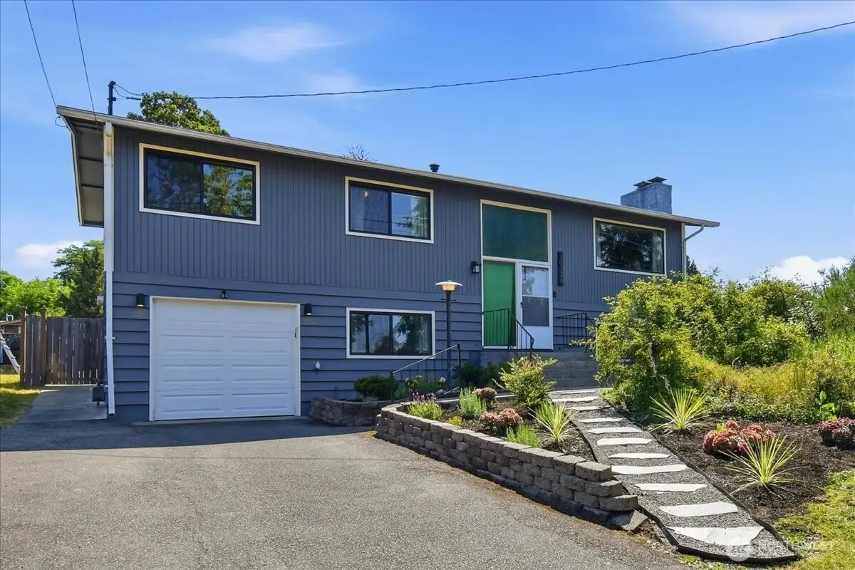 10236 11th Avenue Sw, Seattle, WA 98146 - #1