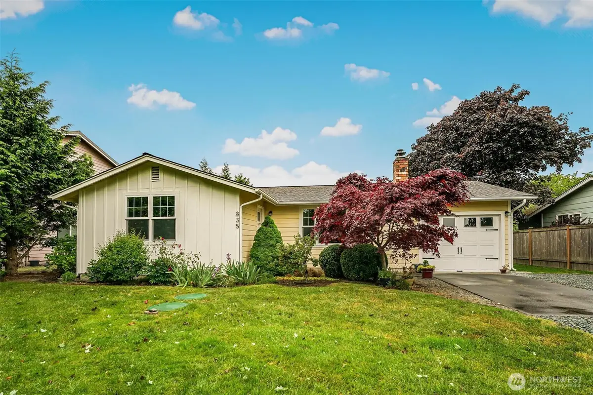 835 Livingston Bay Shore Drive, Camano Island, WA 98282 - #1
