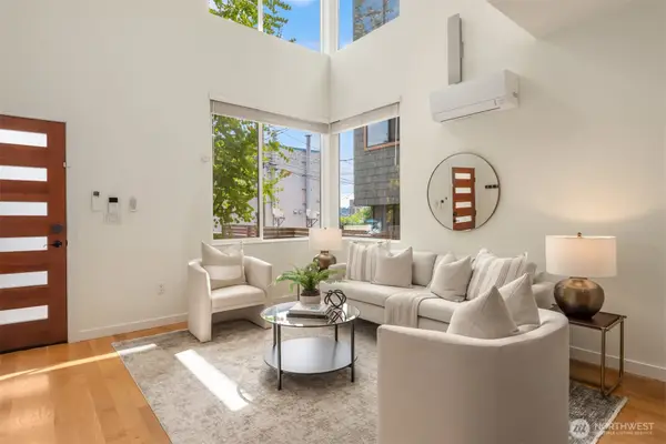 3924 Linden Avenue N, Seattle, WA 98103