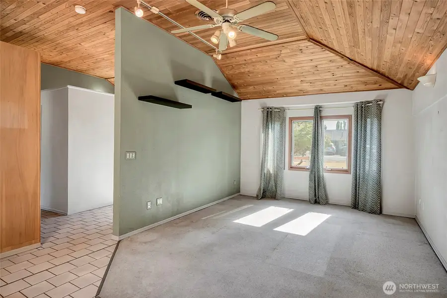 809 Celery Avenue, Algona, WA 98001 - #2