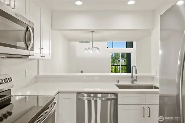 6582 137th Avenue Ne #415, Redmond, WA 98052