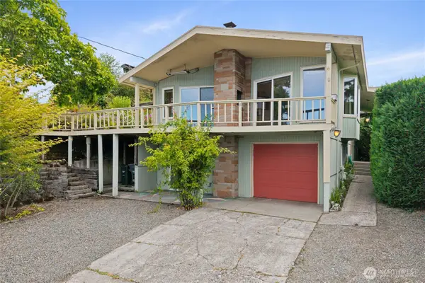6107 Hawthorne Terrace Ne, Tacoma, WA 98422