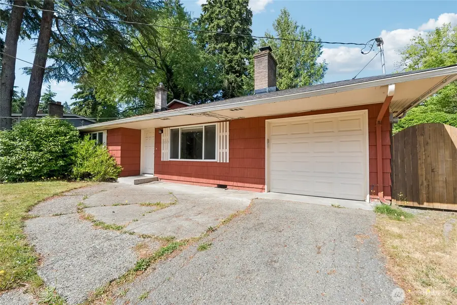 1033 151st Avenue Se, Bellevue, WA 98007 - #2