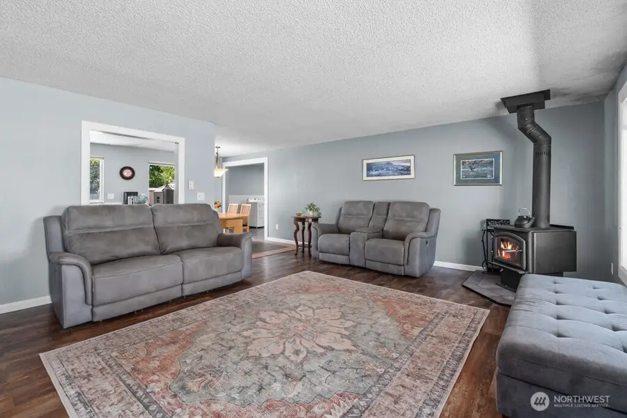 733 2nd Avenue Ne, Pacific, WA 98047 - #3
