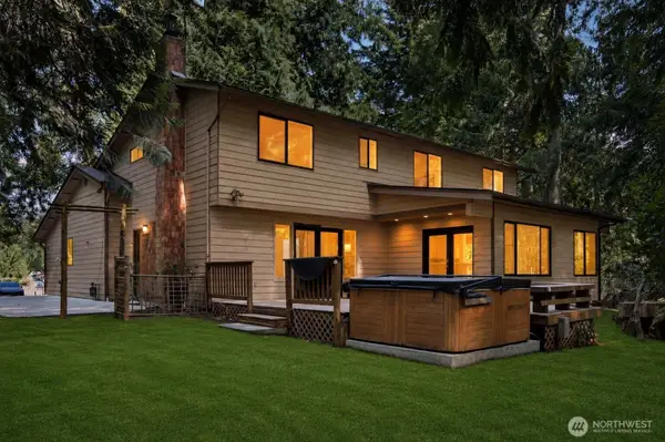 21926 SE 37th St, Sammamish, WA 98075