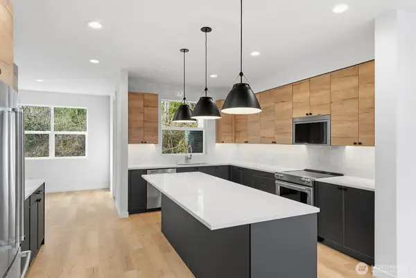 756 NW Holly Street, Issaquah, WA 98027