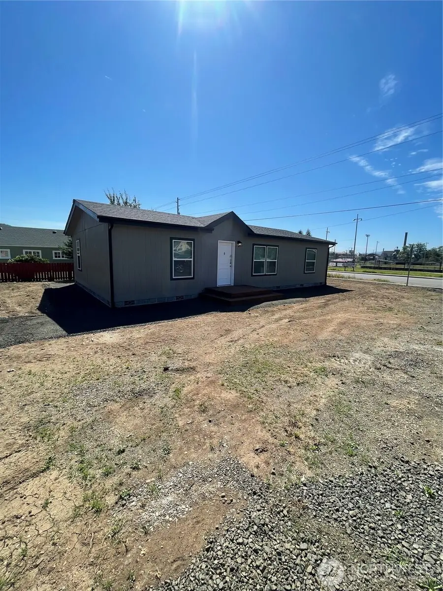 1603 Park Avenue, Raymond, WA 98577 - #2