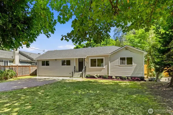 12042 14th Avenue Ne, Seattle, WA 98125