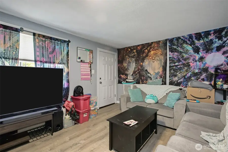 8311 Lake Street Sw, Lakewood, WA 98498 - #2
