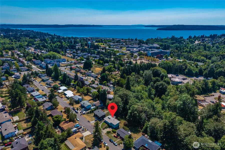 21239 14th Avenue S, Des Moines, WA 98198 - #2