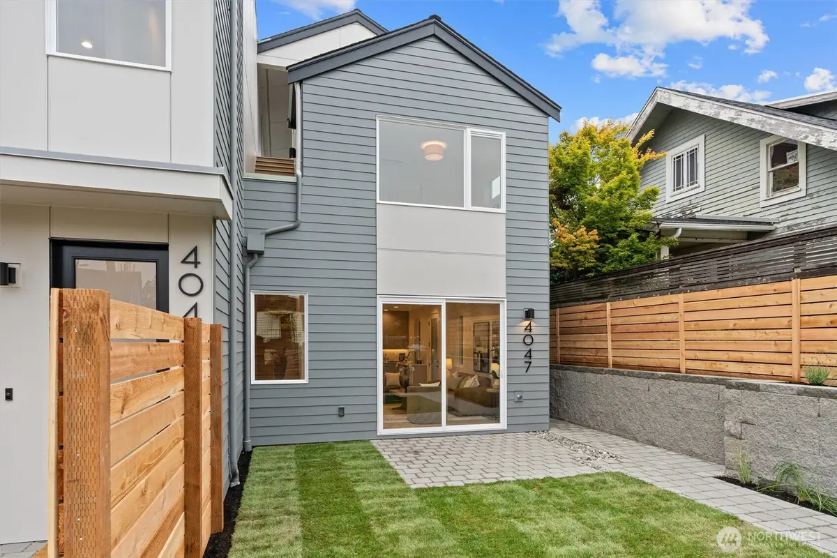 4047 44th Avenue Sw, Seattle, WA 98116 - #1
