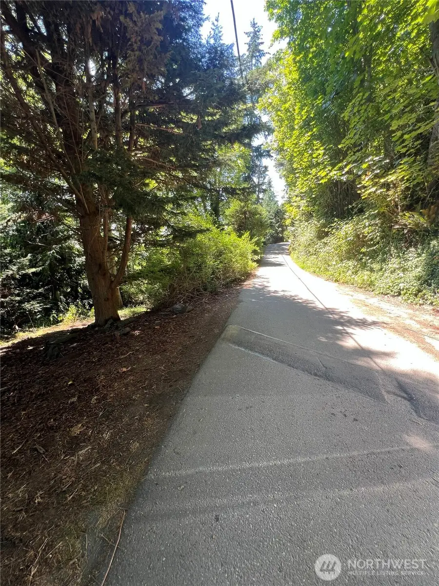 26784 Washington Boulevard, Kingston, WA 98346 - #3