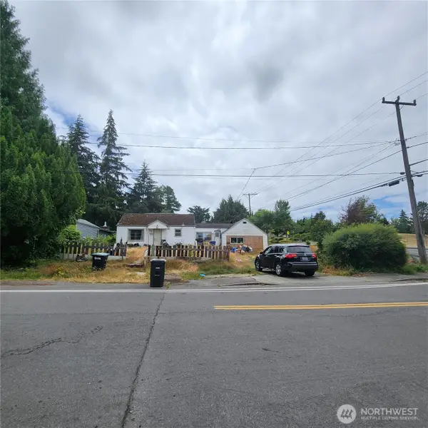257 SW 131st Street, Burien, WA 98146