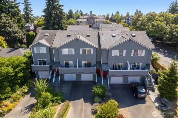 8504 29th Avenue Nw, Seattle, WA 98117