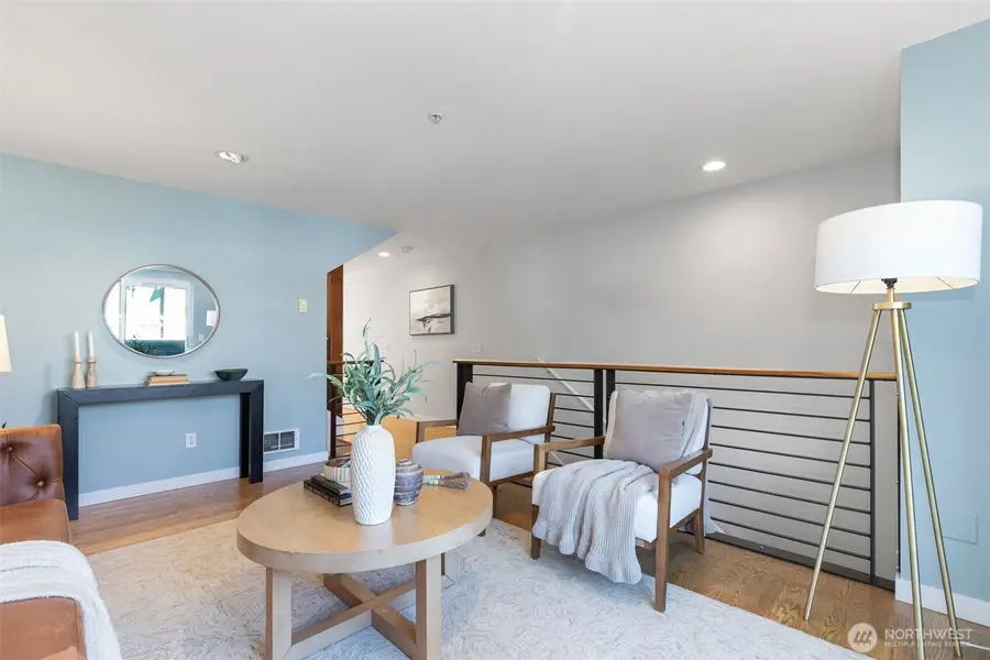 8504 29th Avenue Nw, Seattle, WA 98117 - #3