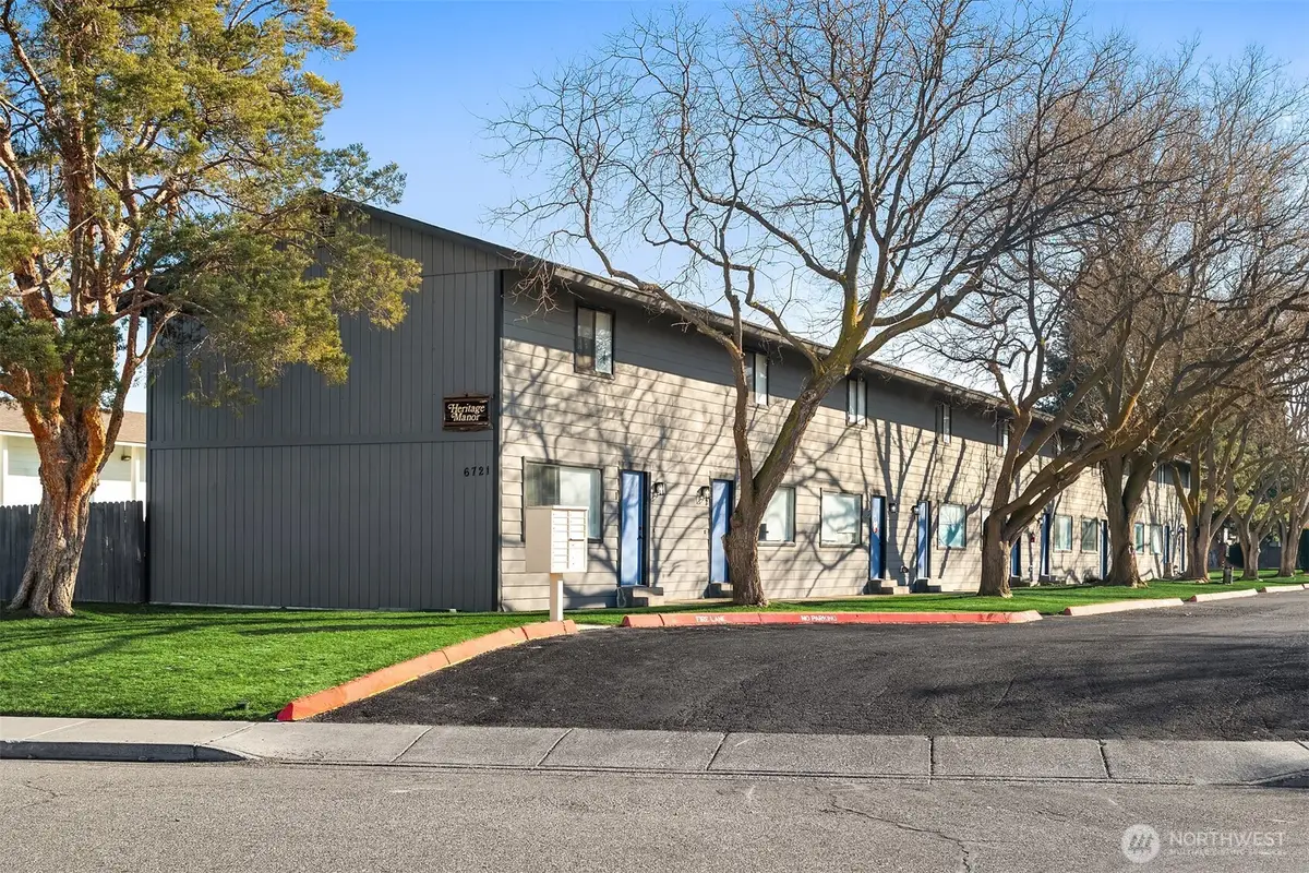 6721 W Kennewick Ave, Kennewick, WA 99336 - #1
