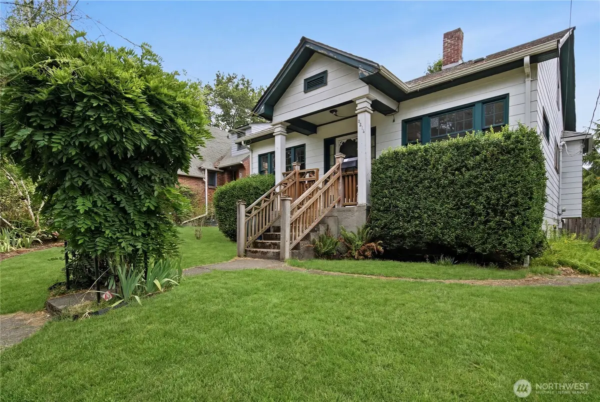 5214 35th Avenue Ne, Seattle, WA 98105 - #1