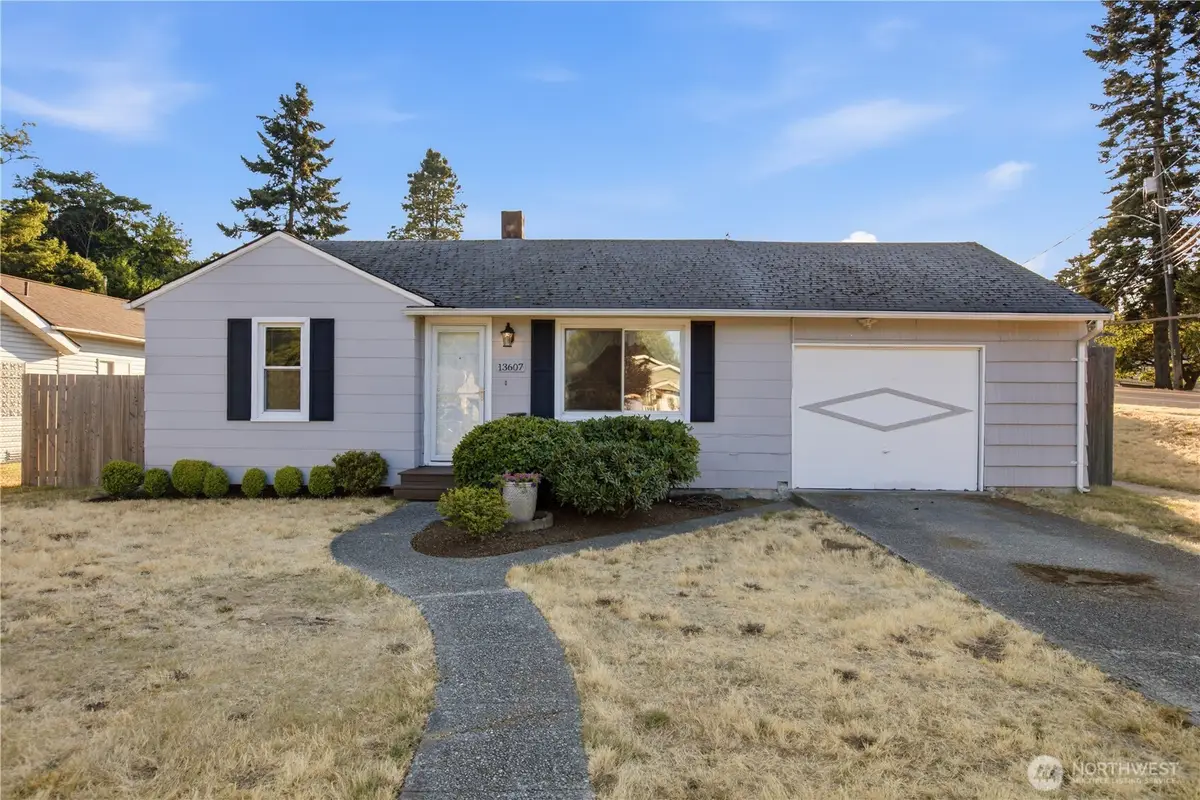 13607 2nd Avenue Sw, Seattle, WA 98166 - #1
