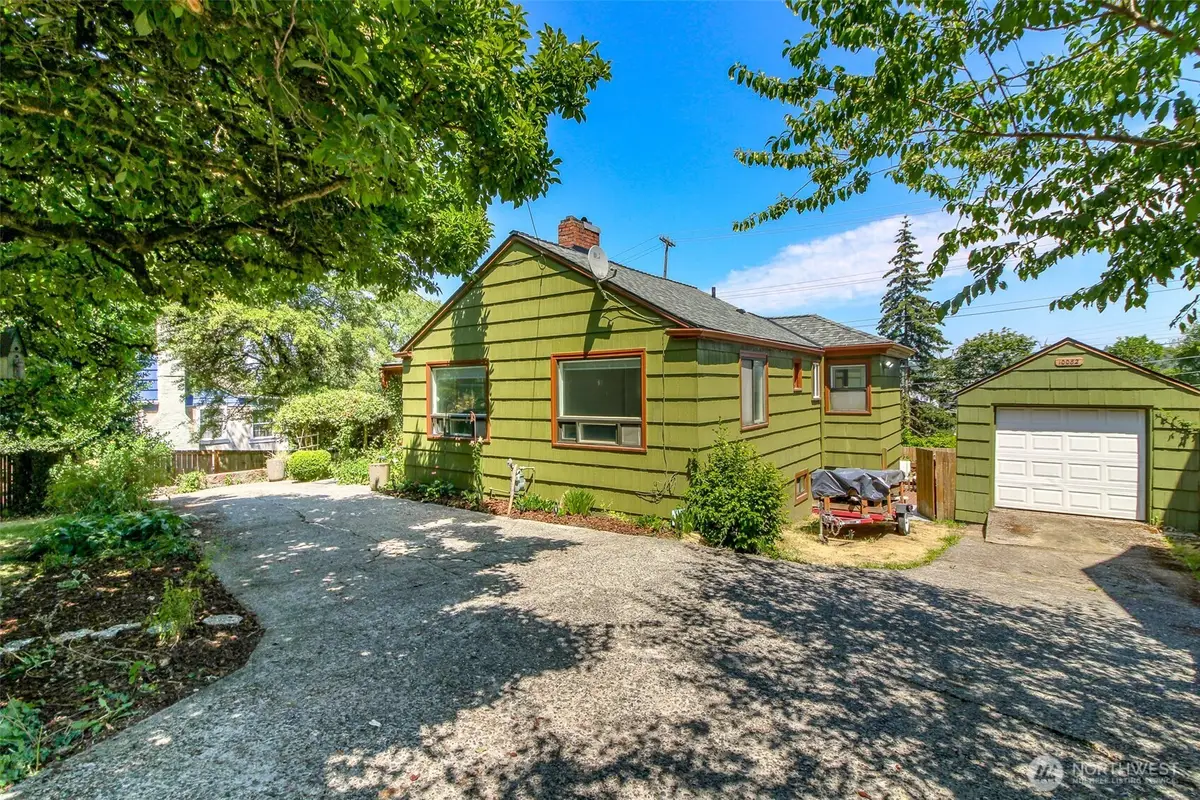 10082 Des Moines Memorial Drive S, Seattle, WA 98168 - #1