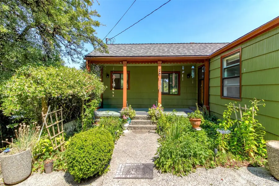 10082 Des Moines Memorial Drive S, Seattle, WA 98168 - #3