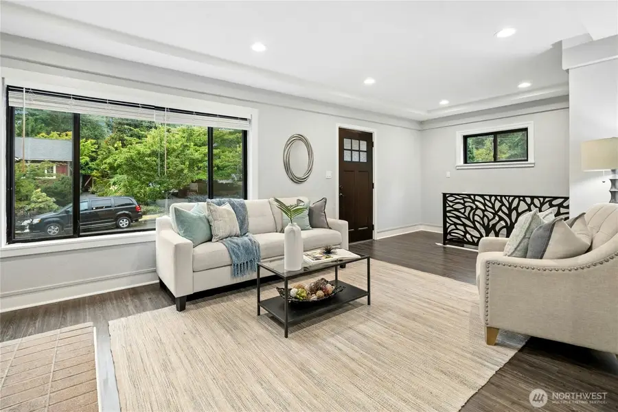 8538 Ashworth Avenue N, Seattle, WA 98103 - #3